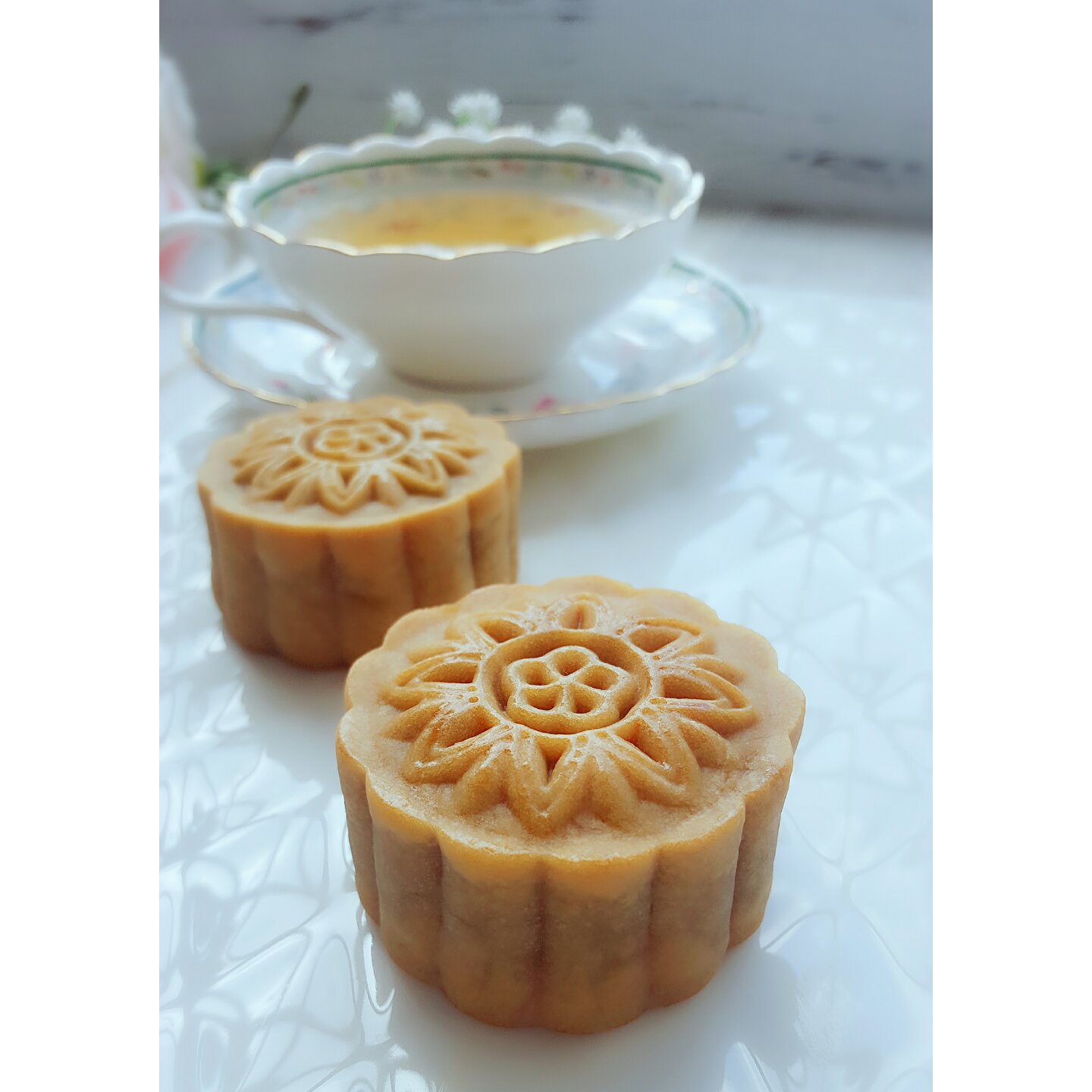 广式月饼—蛋黄莲蓉月饼