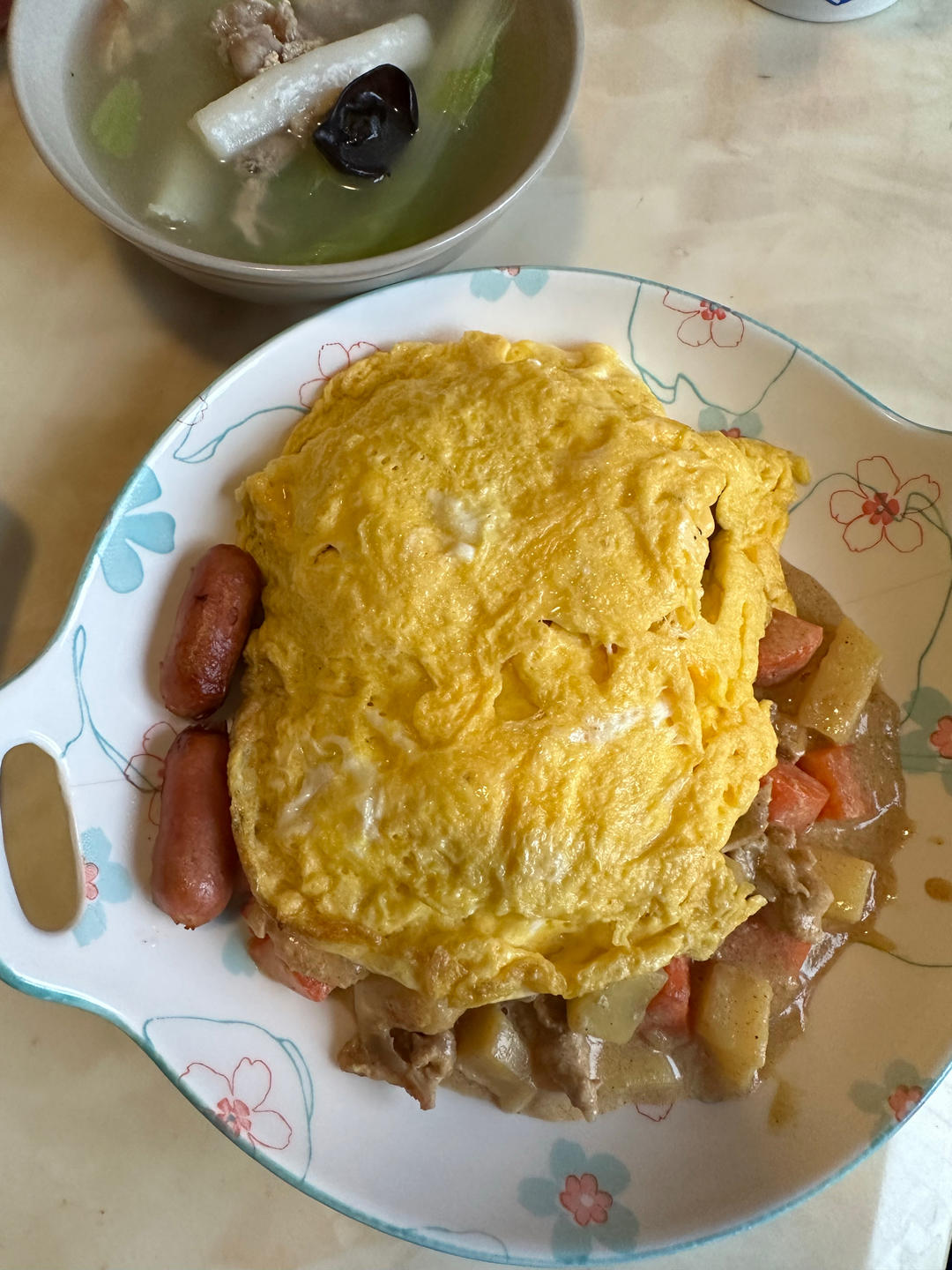 日式咖喱鸡蛋包饭