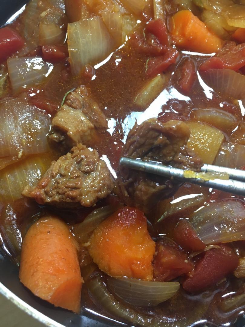 番茄土豆炖牛腩