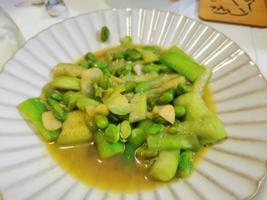 炒毛豆丝瓜