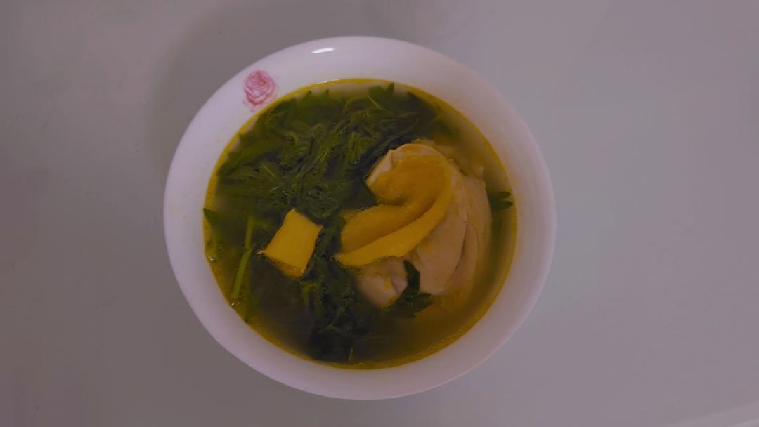 春天的美食之二~~艾叶鸡汤