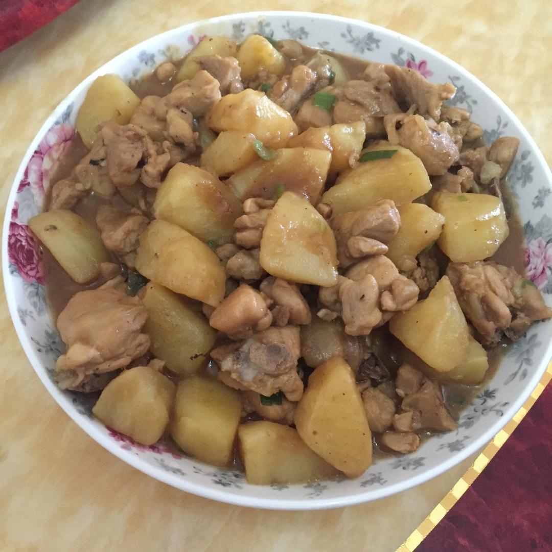 土豆焖鸡腿