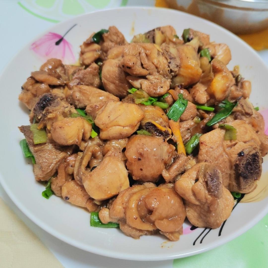 葱香浓郁 下饭好吃 葱炒鸡