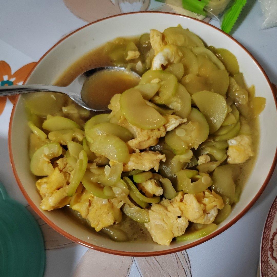 西葫芦炒鸡蛋(从不修图，拒绝夸张)
