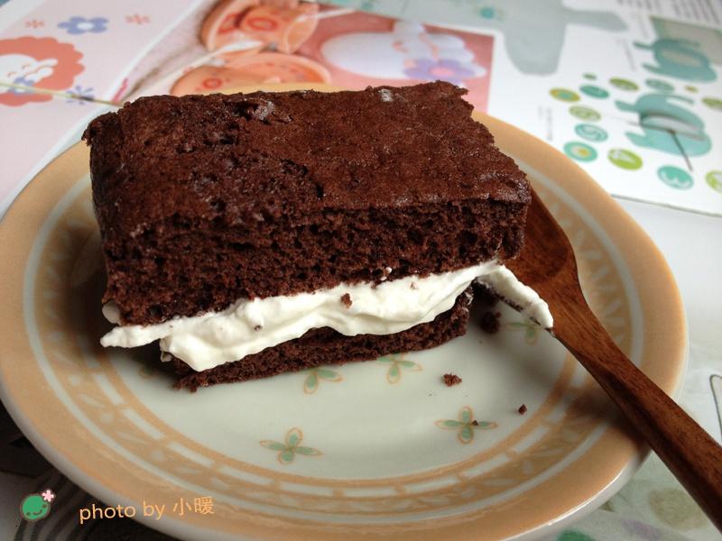 黑巧克力奶油蛋糕