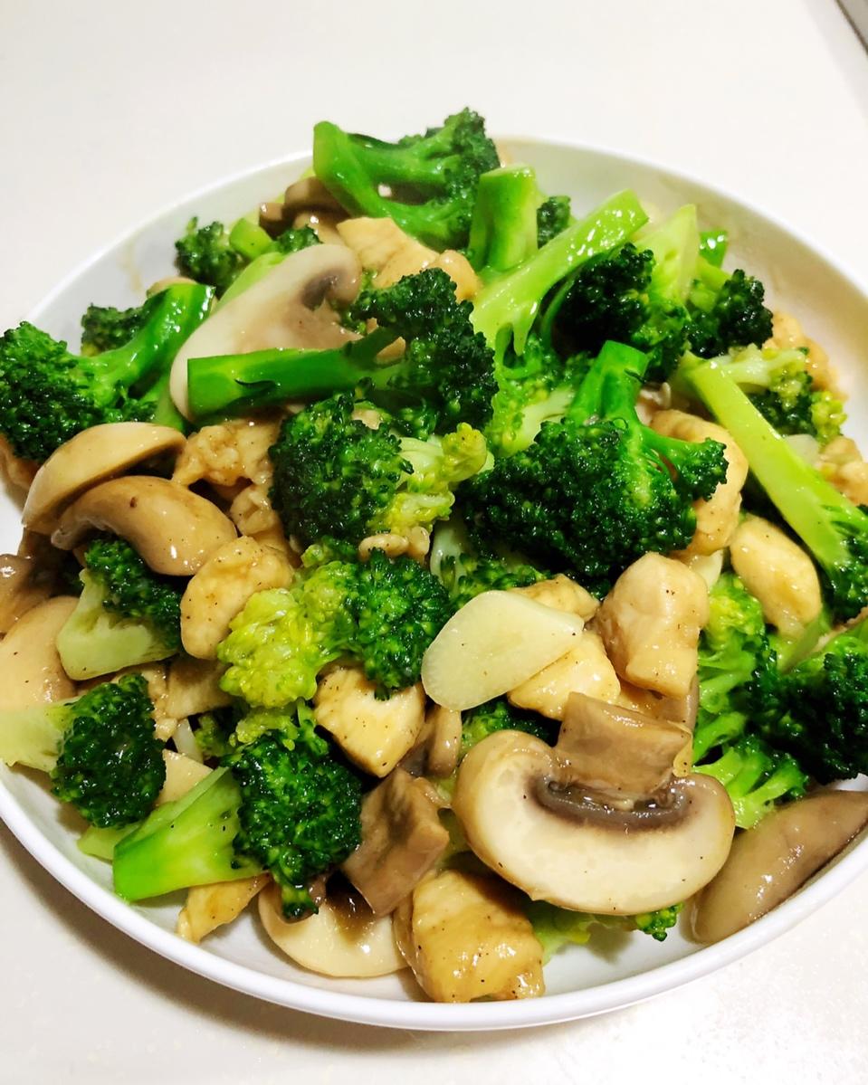 西兰花炒鸡胸肉