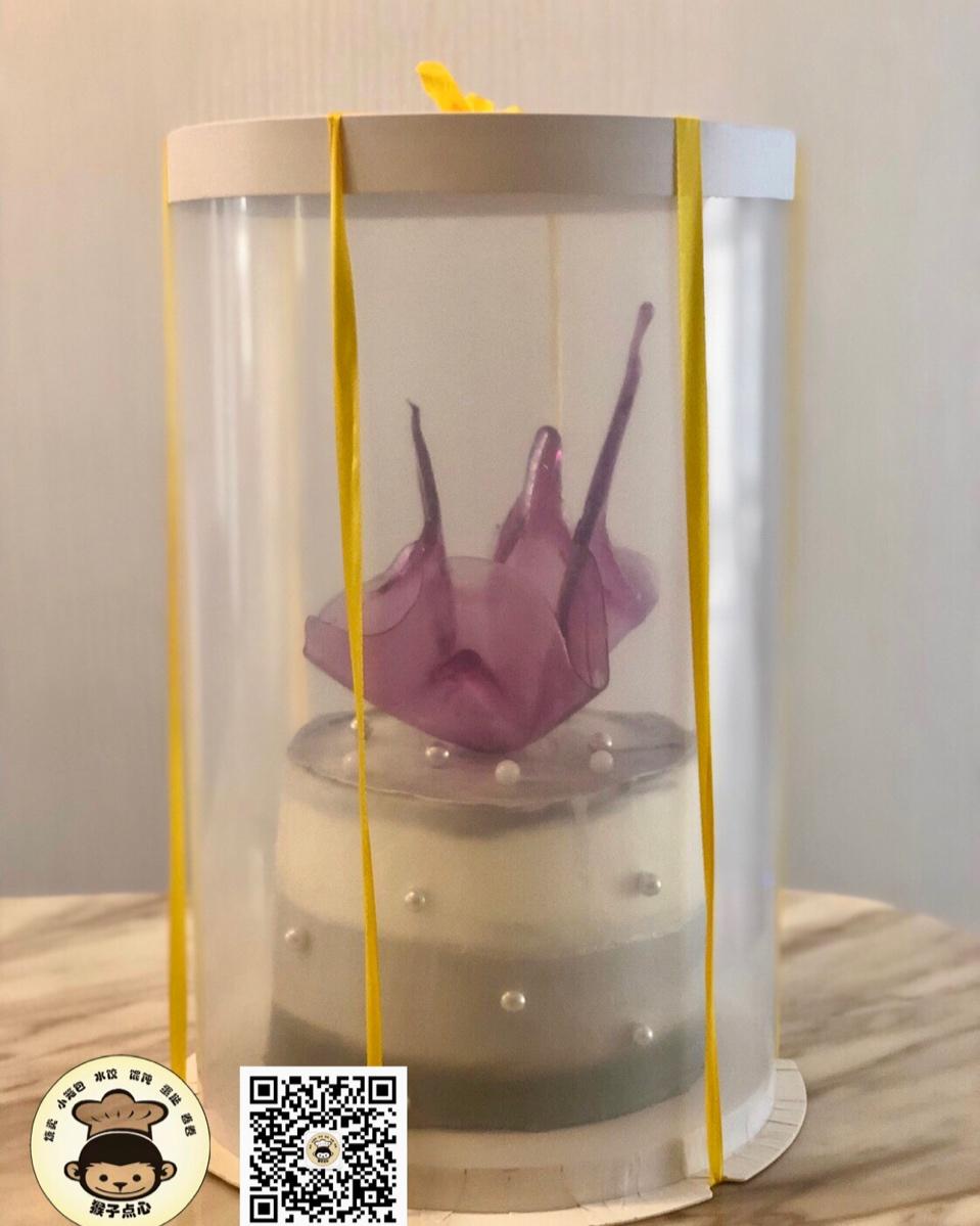 水晶洞加高戚风蛋糕，水晶碗，水晶珊瑚糖，ins风裱花蛋糕