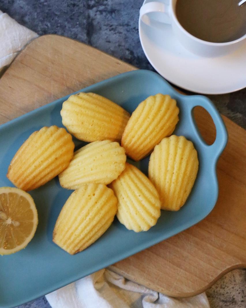 秋刀鱼鱼儿做的柠檬风味玛德琳