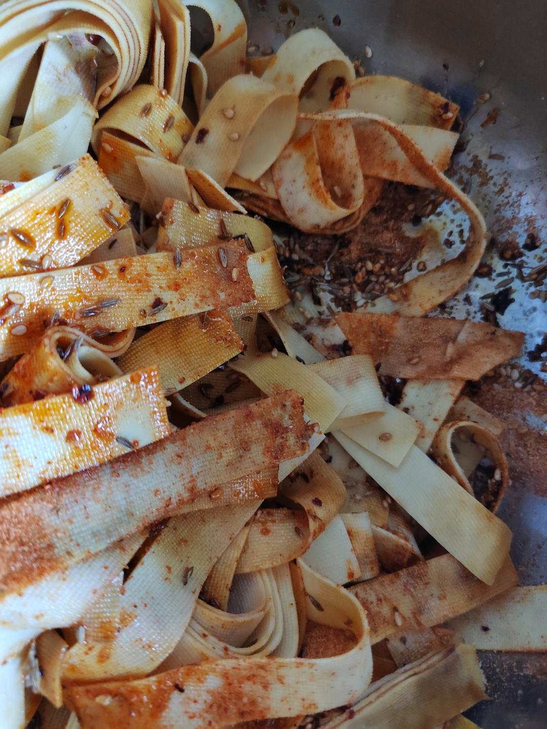 孜然干豆腐的做法 步骤4