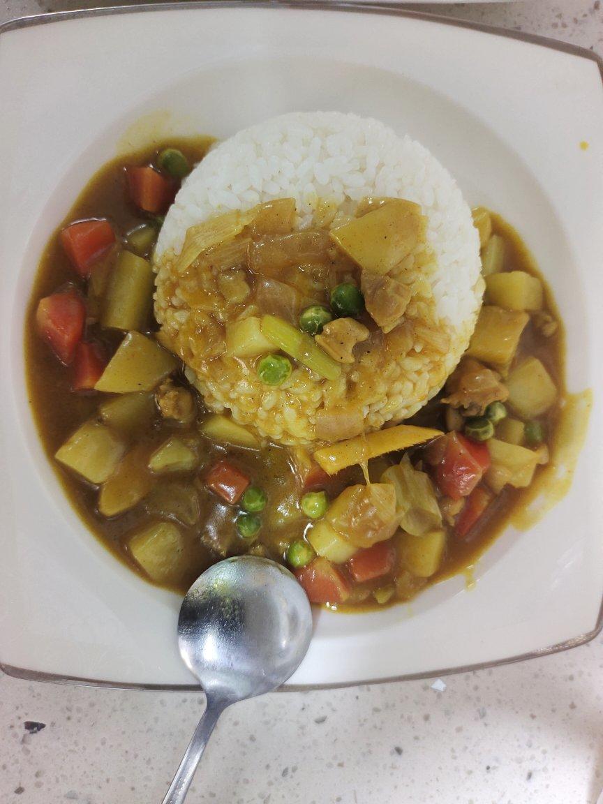 鸡肉咖喱饭