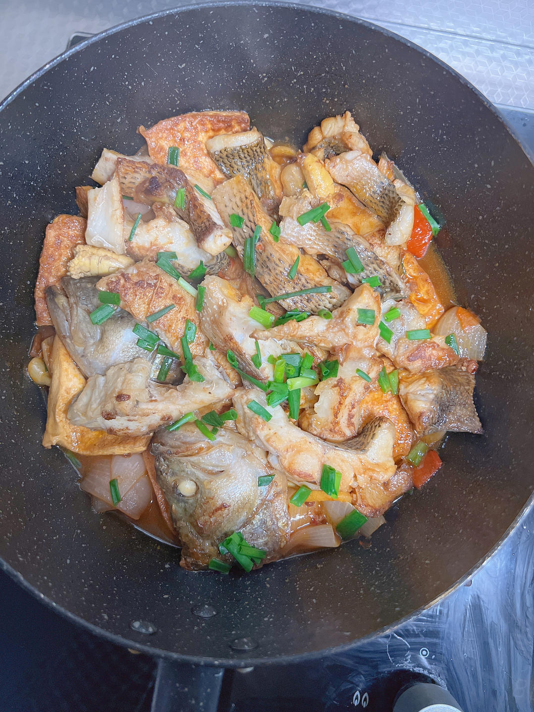 鲜嫩豆腐鲈鱼煲