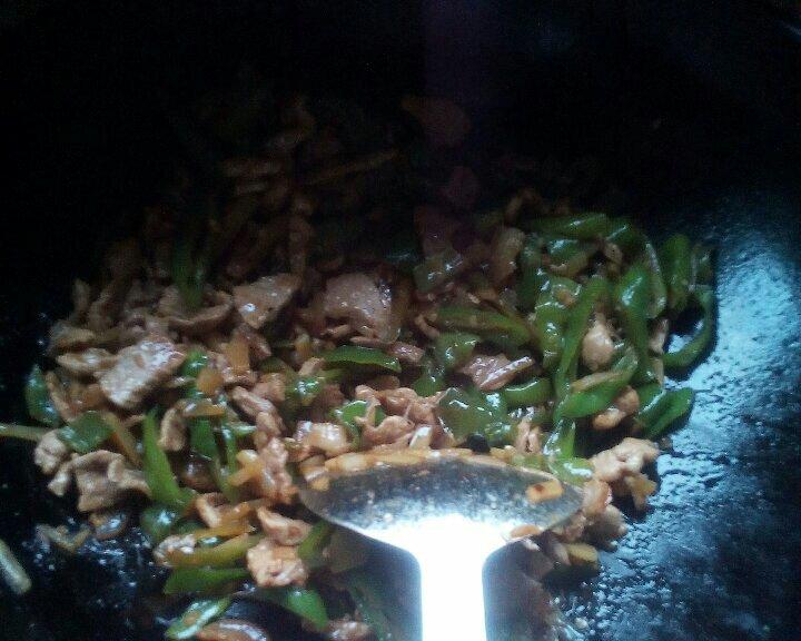 青尖椒炒肉土豆丝