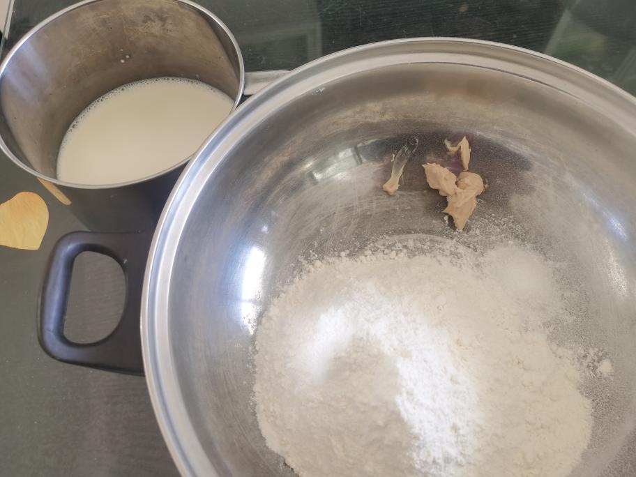 纯奶手撕吐司的做法 步骤1