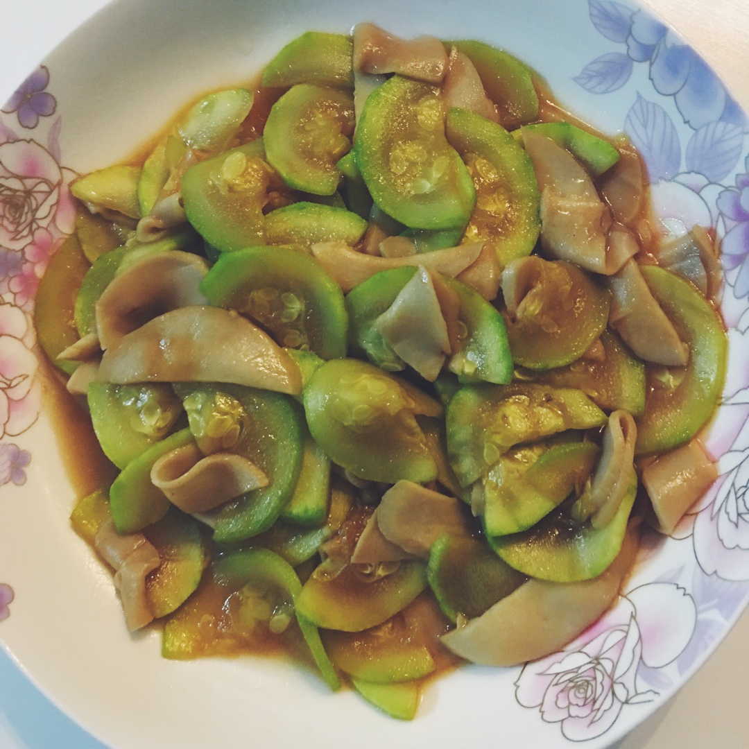 西葫芦炒杏鲍菇（快手带饭菜）