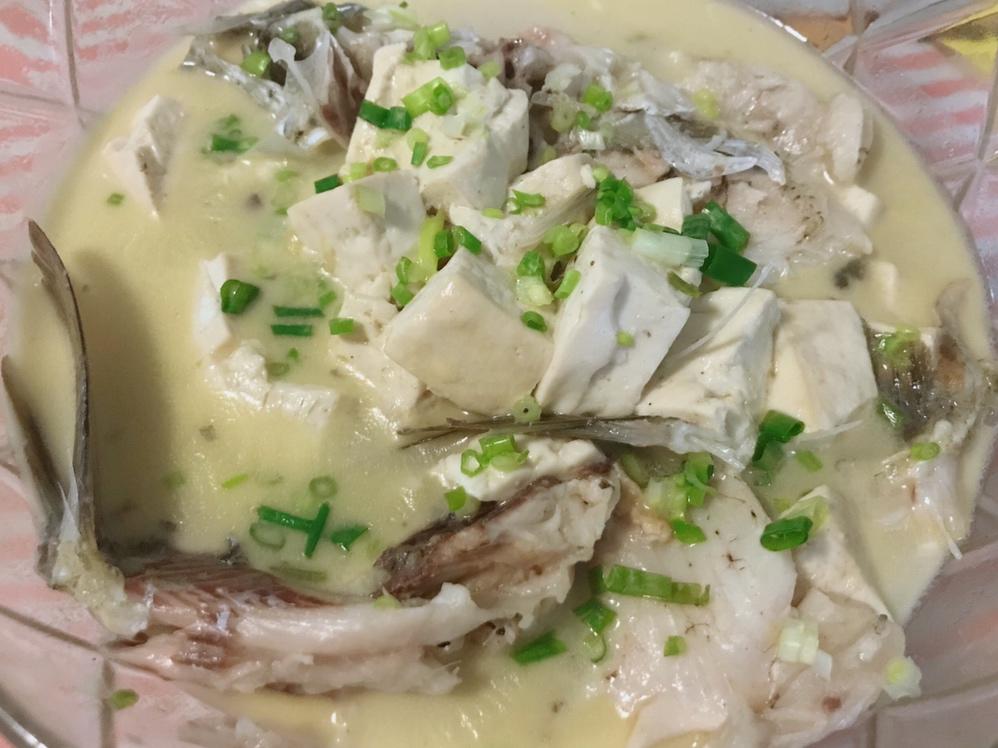 鲫鱼豆腐汤
