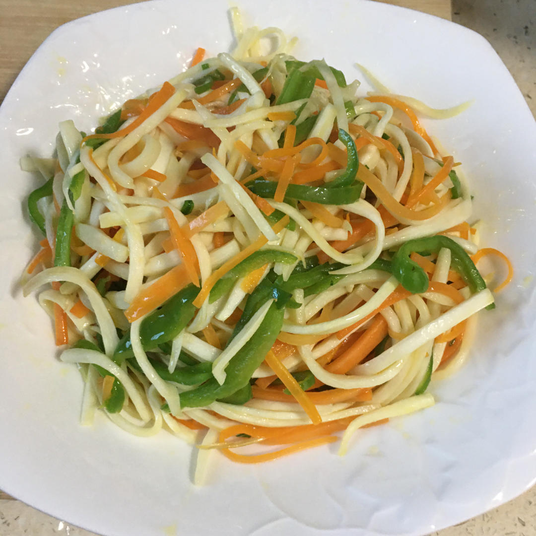胡萝卜炒茭白丝