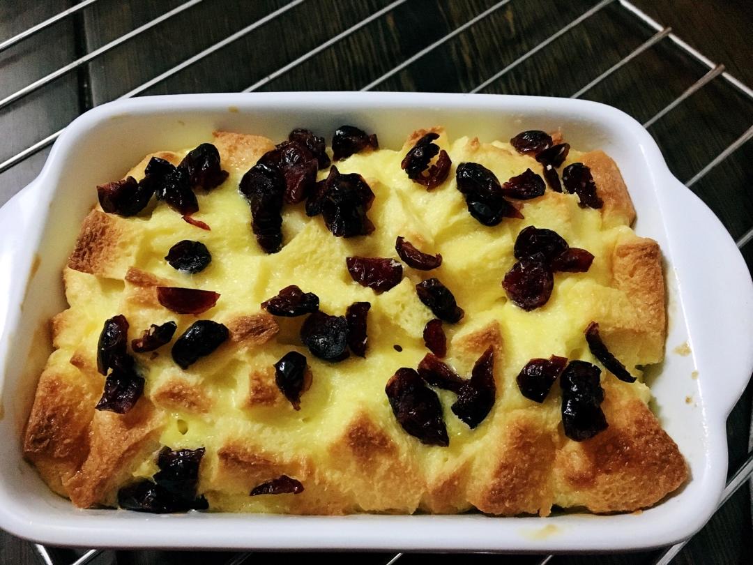 焗烤蔓越梅吐司布丁