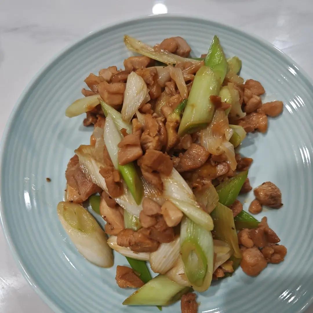 葱烧鸡腿肉