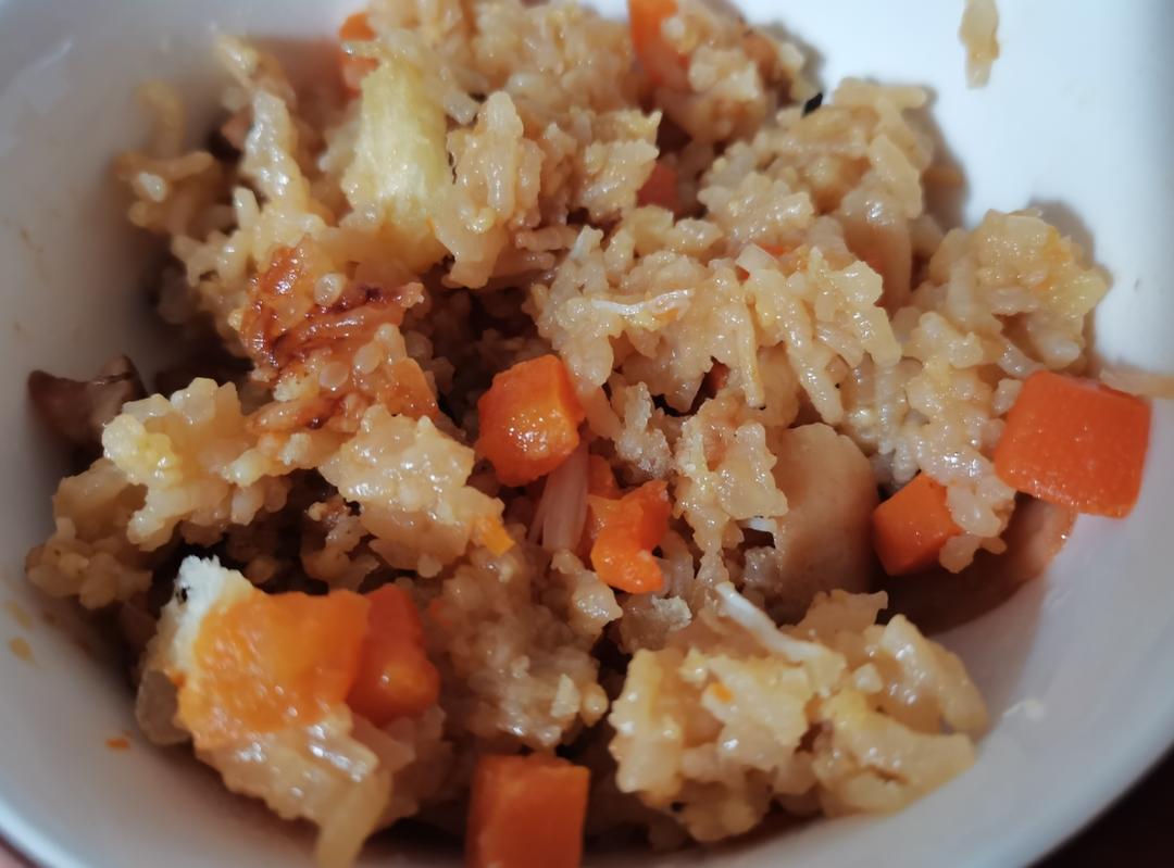 胡萝卜土豆焖饭     电饭锅版