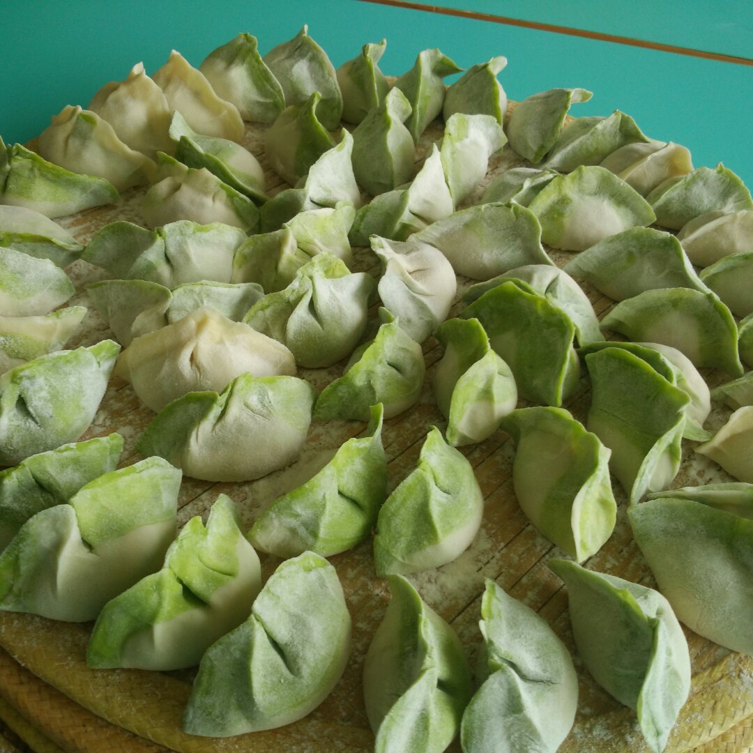 翡翠白玉白菜饺子详细版（附翡翠白玉白菜饺子包法，翡翠白玉饺子皮两种制法，面包机和面，翡翠白玉烧卖，各种馅料搭配）