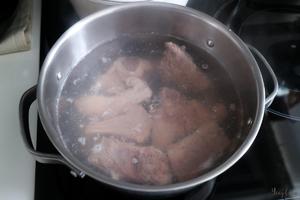 潮式咸菜猪骨黄豆汤-我的年夜饭之二的做法 步骤2