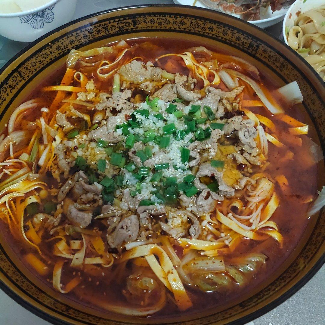 厨师长教你：“水煮肉片”的正宗做法，这味道真的很四川