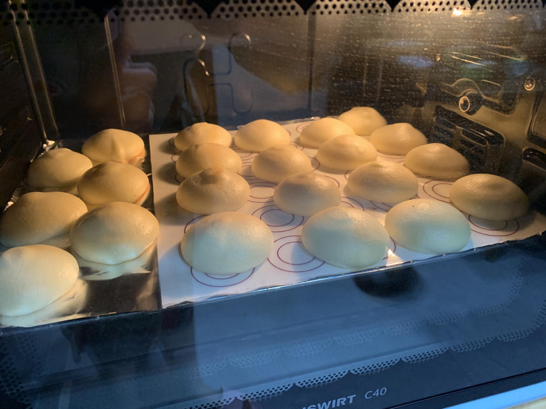 咸香松软的肉松小贝