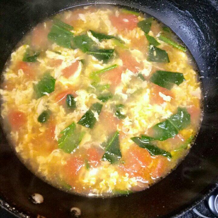 西红柿菠菜鸡蛋汤