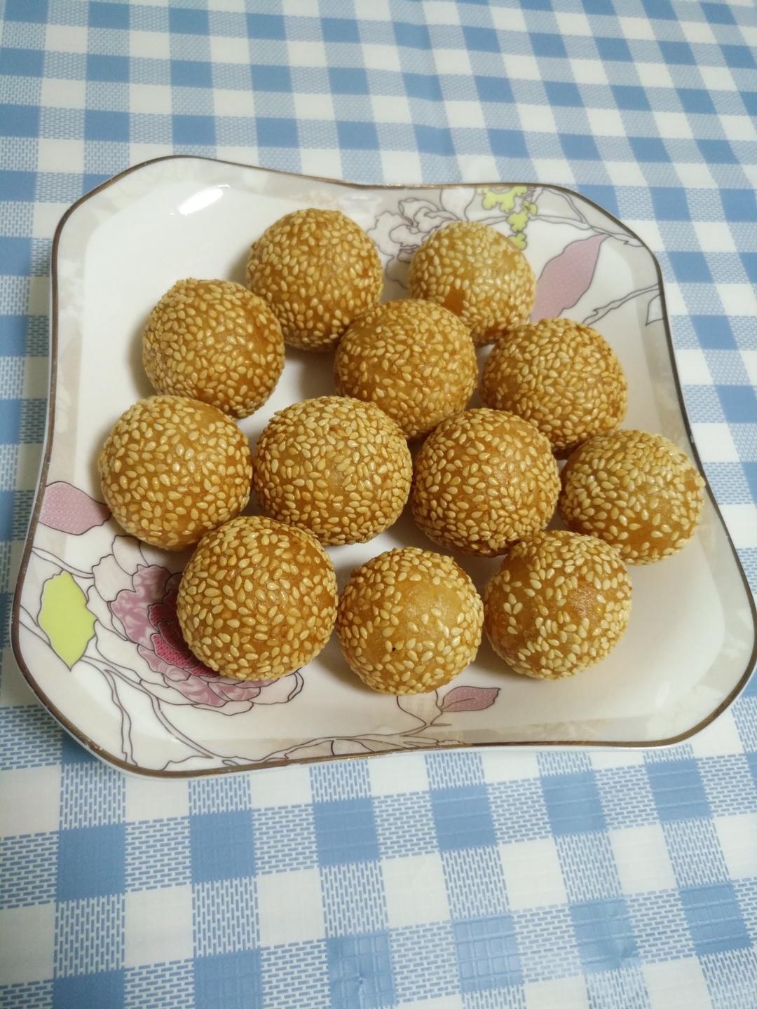 璐遥的place做的油炸糯米糍