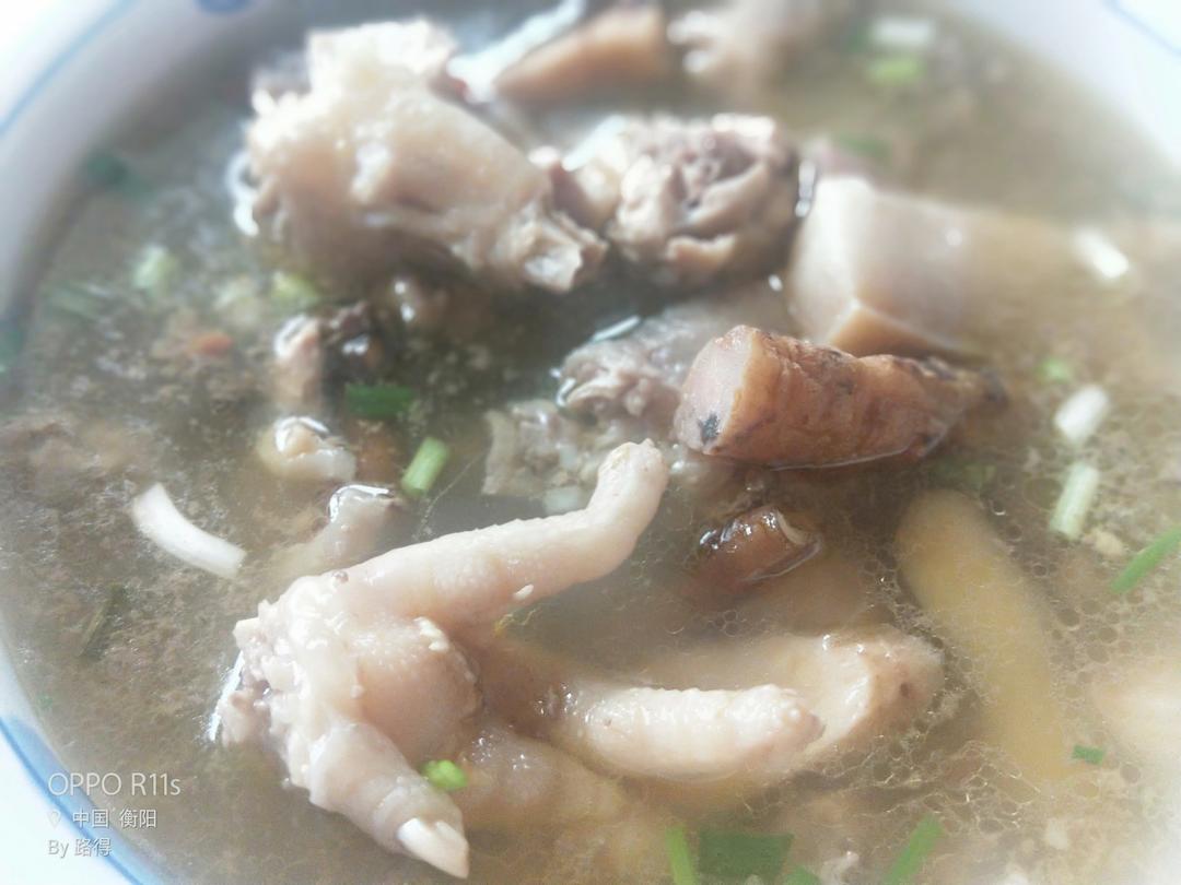 传统春卷的三部曲(黄芽菜香菇肉丝馅)