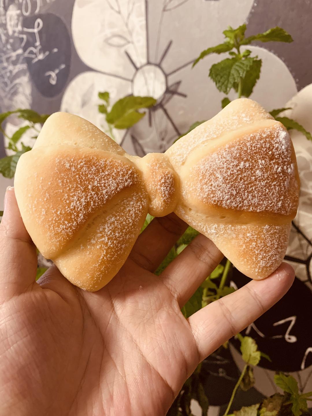 蝴蝶结面包96的做法