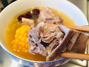夏季养生：玉米排骨汤的做法 步骤9