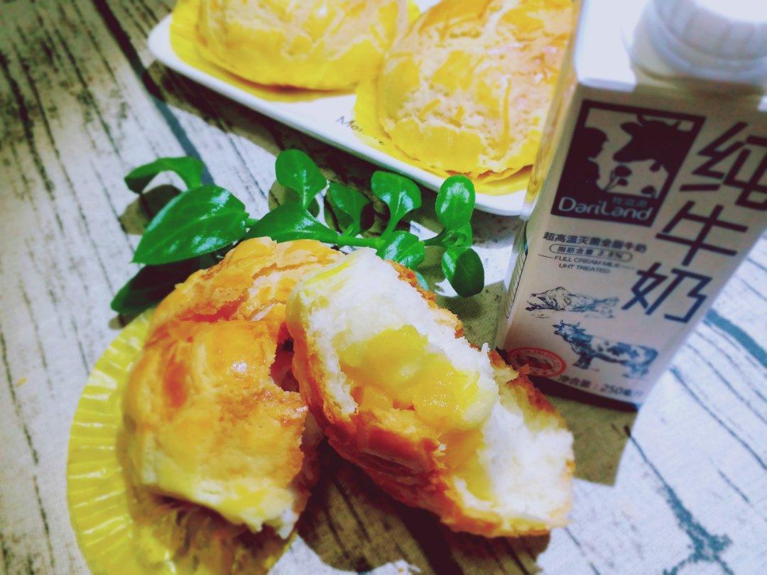 好吃到炸裂的港式菠萝包（附带制作酥皮的小视频）