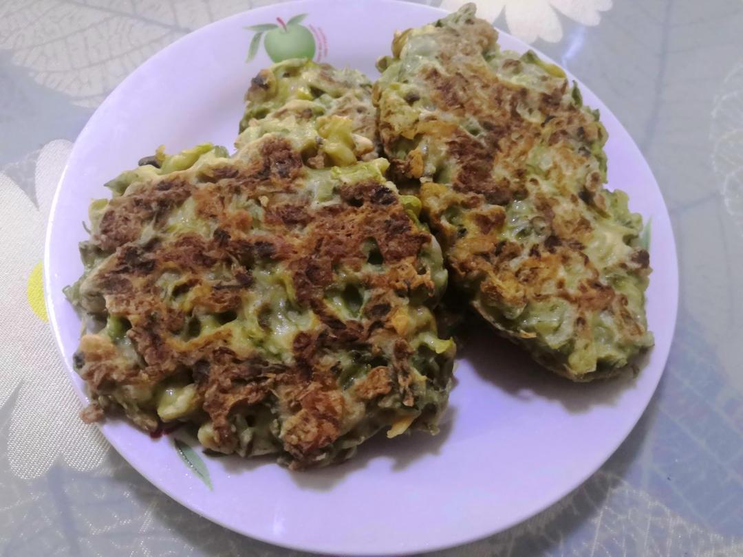 槐花鸡蛋饼
