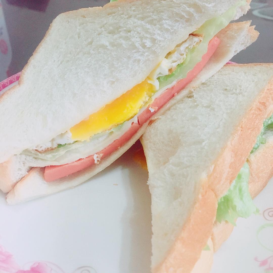 火腿芝士蛋三文治