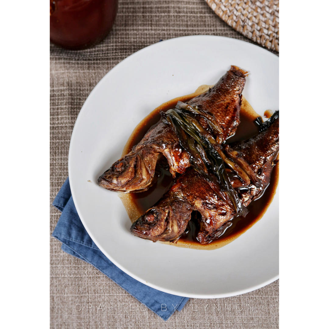 【葱烤鲫鱼】鲫鱼就得这么吃！手握金奖秘籍，骨头都酥香入味