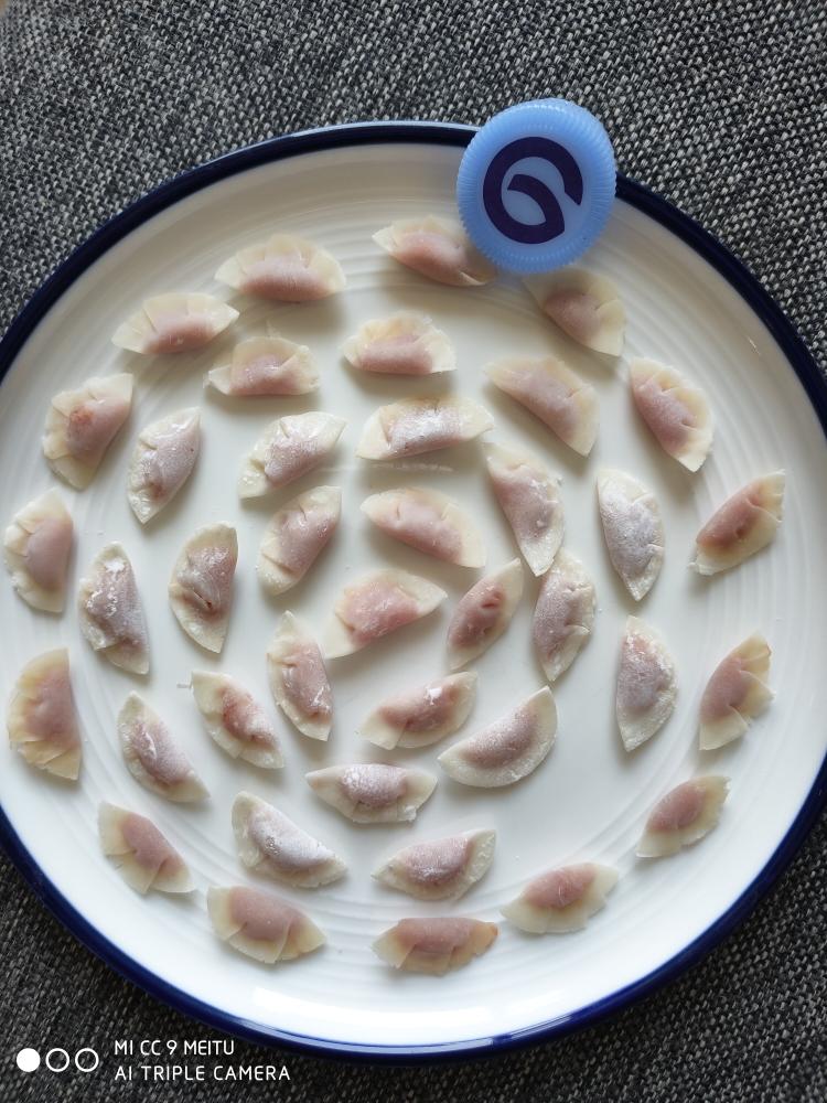 Q版迷你小饺子的做法
