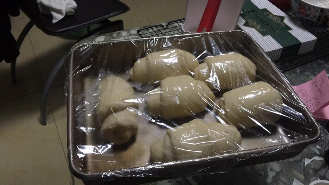 黄油面包卷