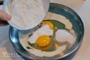 蕾丝鸡蛋卷，薄饼机版的做法 步骤2