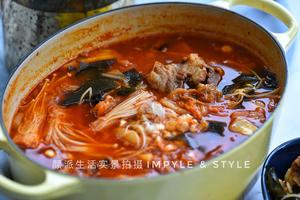 韩式辣白菜猪骨汤的做法 步骤13