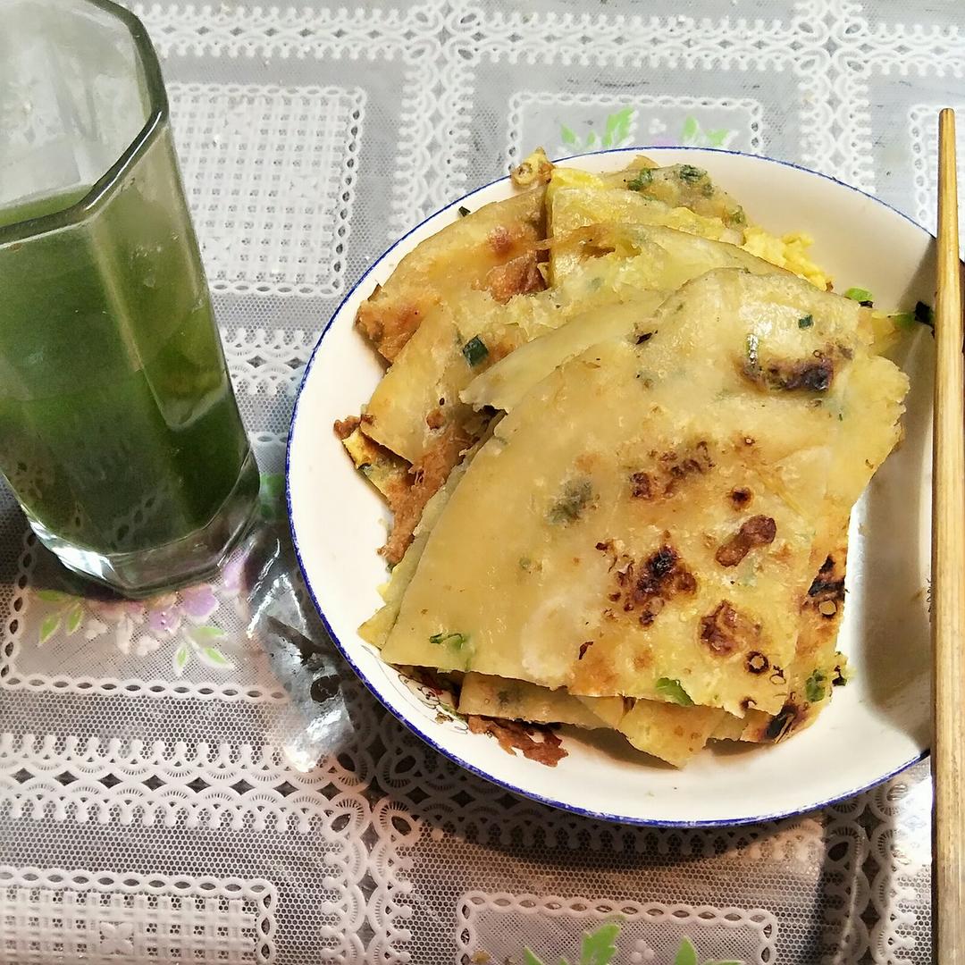 鸡蛋葱油饼                  （更新饼坯保存方法）
