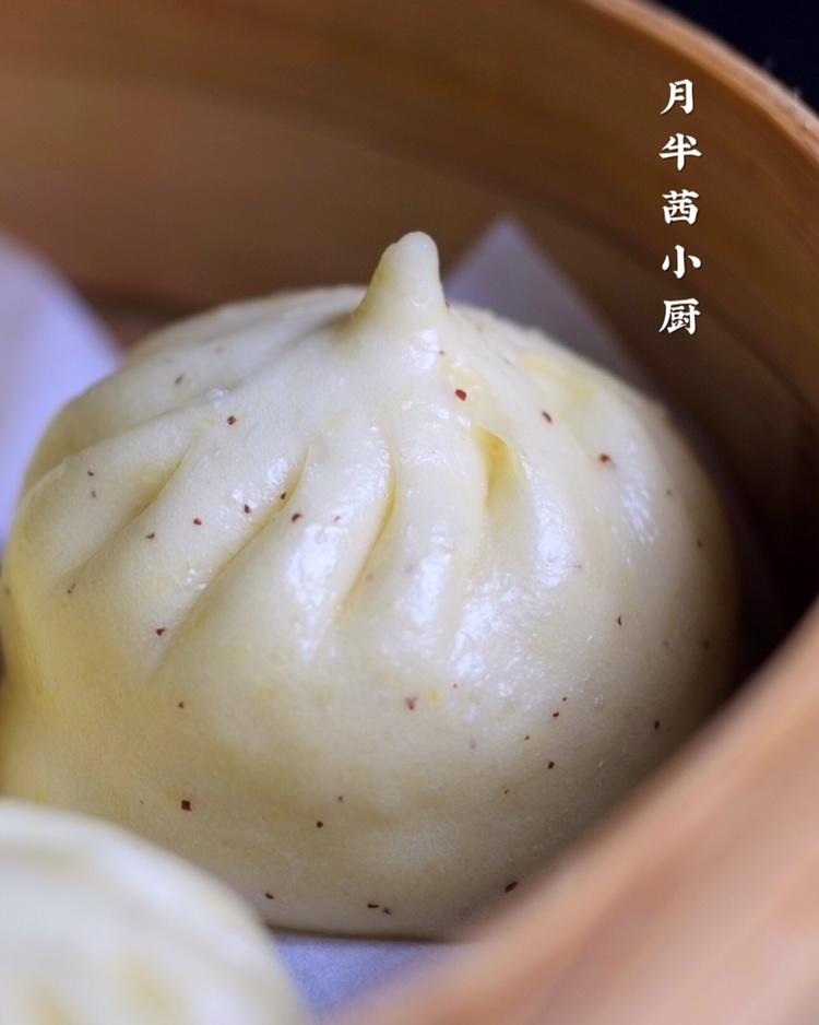 月半茜小厨做的清香枣泥包(附带小视频)