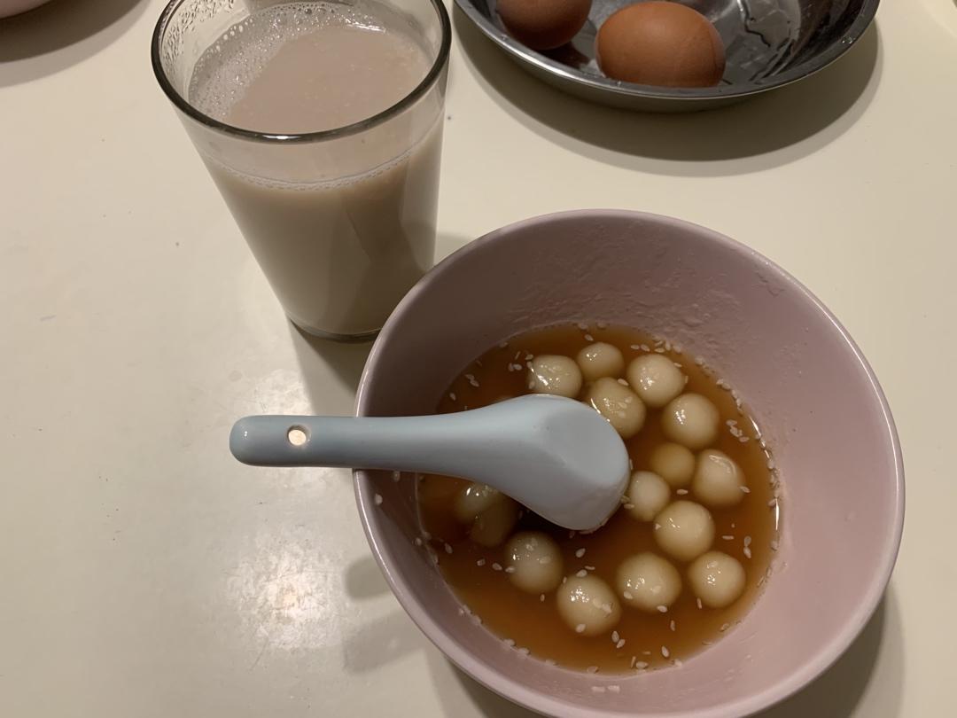 红糖糯米小圆子