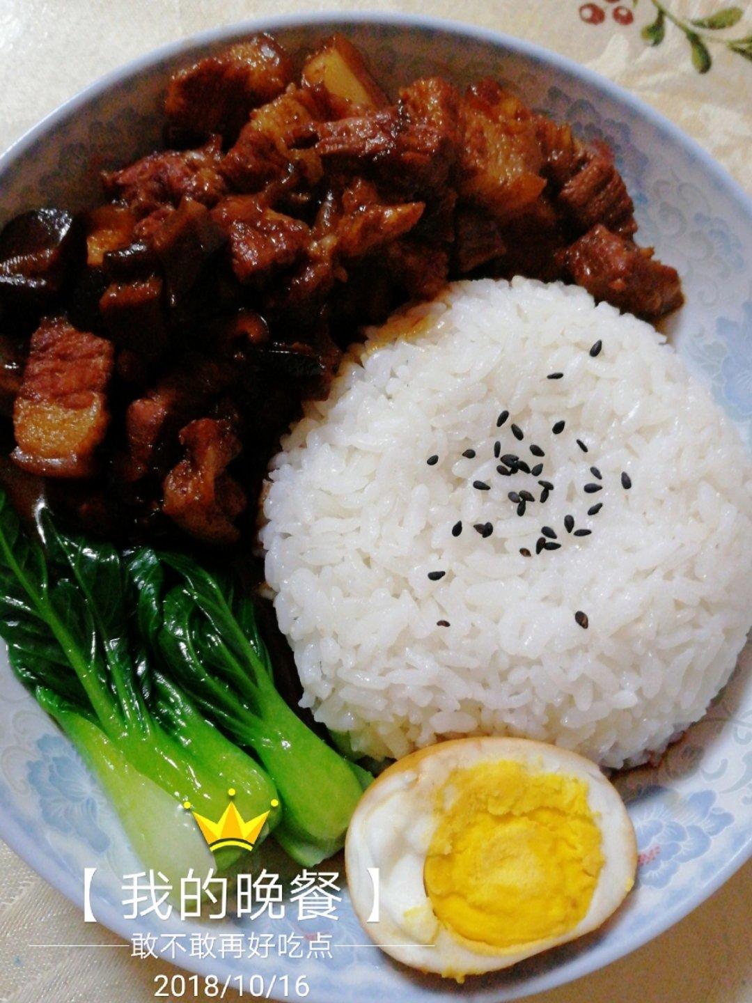 【卤肉饭】