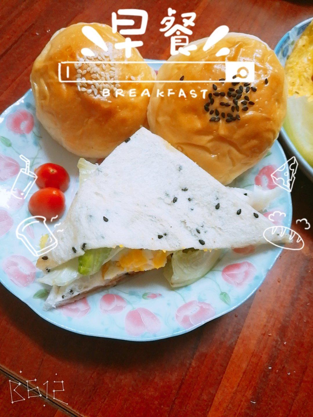 火腿番茄奶酪鸡蛋卷