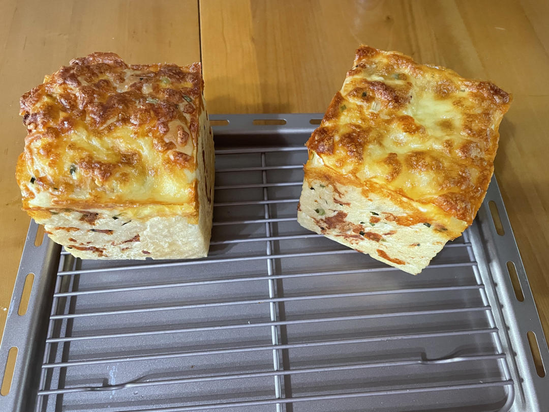 香葱肉松手撕吐司
