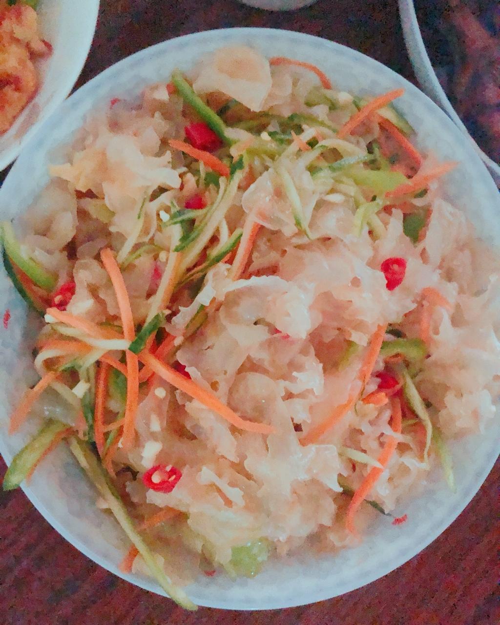 凉拌银耳