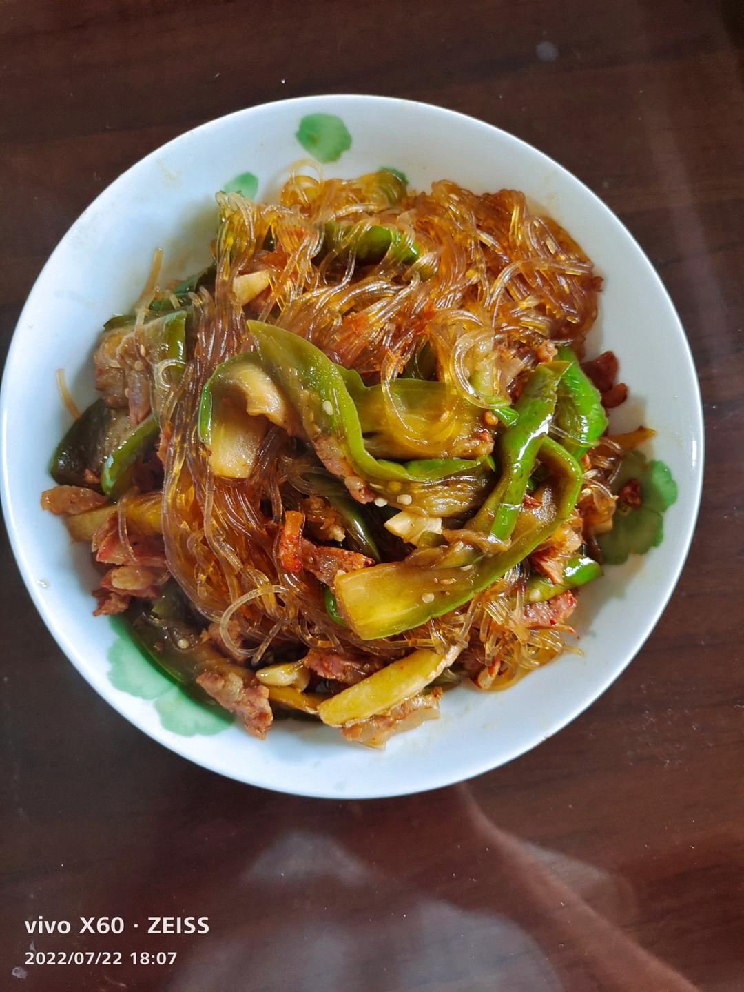 不放一滴水爆下饭茄子粉丝煲！巨浓香！