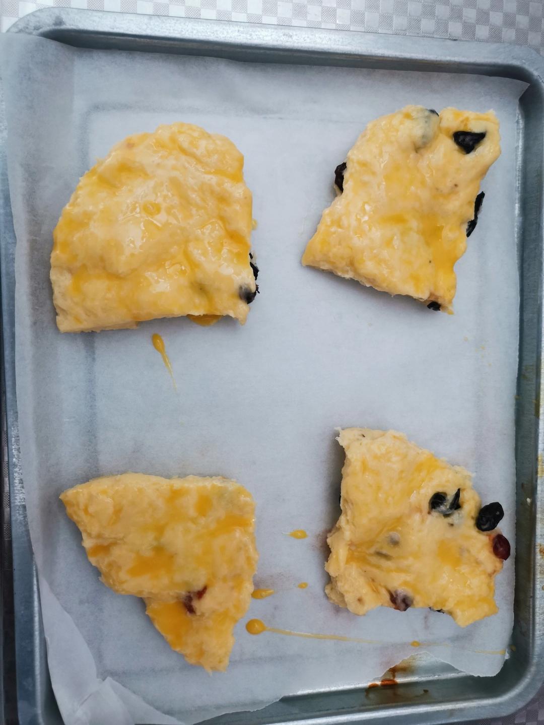 满屋飘香，口口都是满足——酥松香甜的蔓越莓蜜豆司康