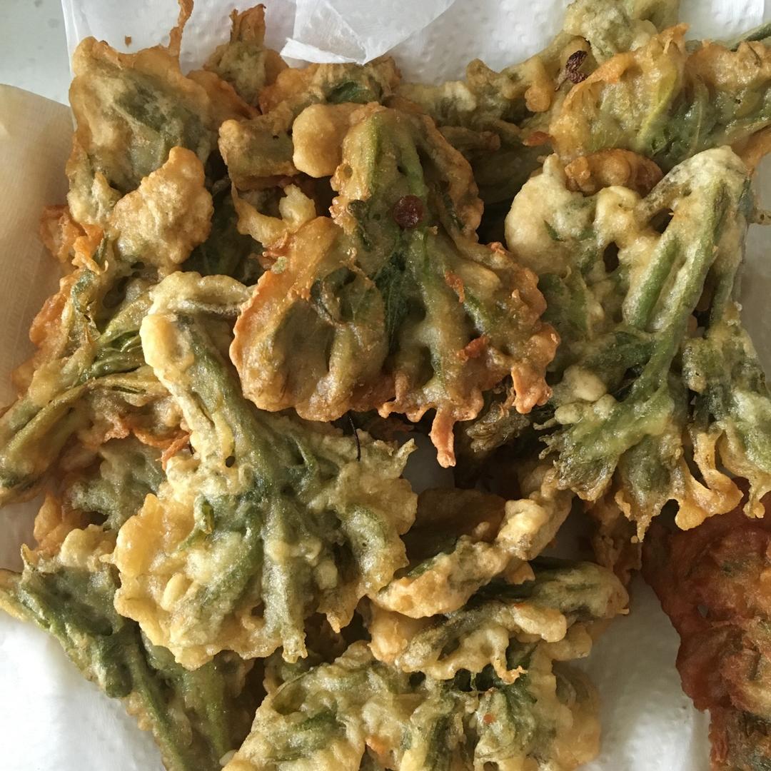 小美大包子做的炸香椿